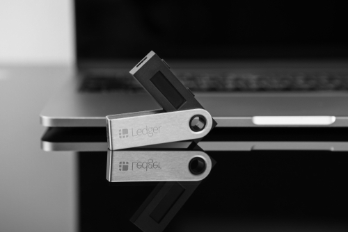 Аппаратный кошелек Ledger Аппаратный кошелек Ledger